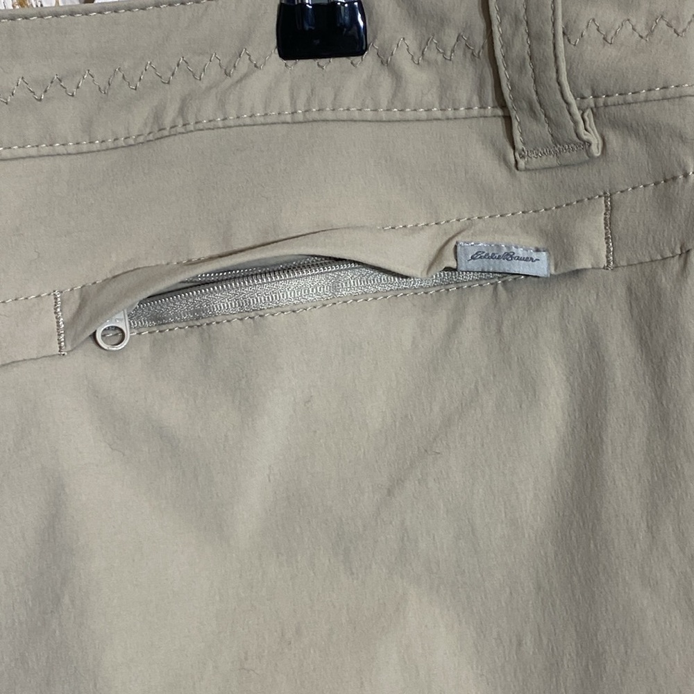 Eddie Bauer stretch shorts - Picture 3 of 6